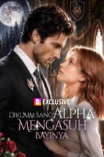 Diklaim Sang Alpha Mengasuh Bayinya